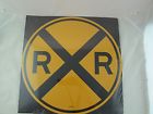 0500 Microscale Metal Train Sign 17