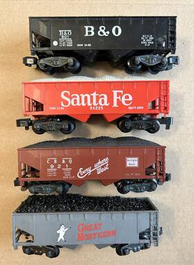 24225 American Flyer Flyer... Hopper Group Of 4 ...with Coal Or Gravel Loads