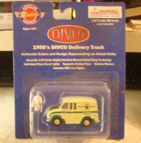 Ahm87-003 American Models Heritage Ho. Heritage. 1950s Divco Delivery Truck. Ftft Twin Pines