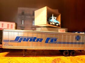 5602 Athearn Ho Santa Fe 45ft Piggyback Trailer Rtr 1/87 Built For Layout/pig Yard