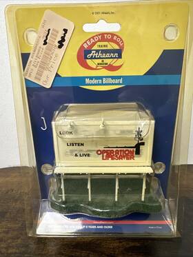 7631 Athearn 7604 Ho Scale Modern Billboard #7631 Operation Lifesaver Nip 1 87