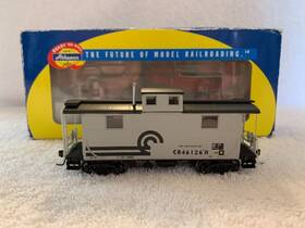 2-window Athearn 797534743519 #74351 Ho Scale Conrail Caboose #46126