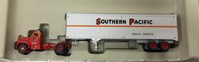 93184 Athearn Ho Mack B Tractor With 40ft Trailer Southern Pacific Sp