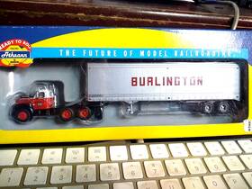 93186 Athearn Rtr 1/87 Ho Mack B Tractor With 40 Trailer Burlington Red Truck Built Semi