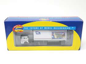 93439 Athearn Ho Usps Tractor And 28ft Pup Trailer-rhode Island New