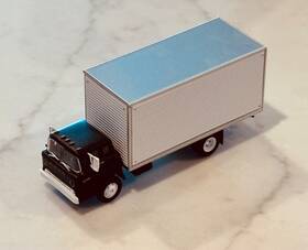 Ath-02745 Athearn 02745 Ho Black/white Ford C-series With Van Body Ready To Roll