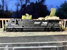 Athg31601 Athearn Genesis Ho Ns Norfolk Southern Dash 9-40c - 8820 Dcc/sound