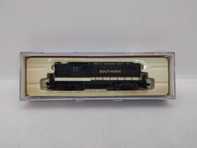 48228 Atlas N #48228 Gp-7 Ph. 2 Southern No # D/b Locomotive Dc
