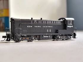 Vo-1000 Atlas 51012 N Scale #51012 New York Central #8604 Locomotive With Box. Tested Ok