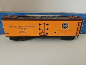 8155-4 Atlas O 40ft Re-built Wood Reefer Car Pacific Fruit Express 3 Rail 91054
