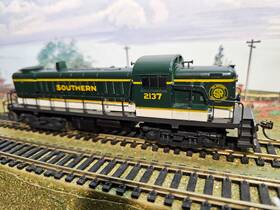 8014 Atlas/kato / Japan Ho Powered Rs-3 Diesel Locomotive Southern - Mint
