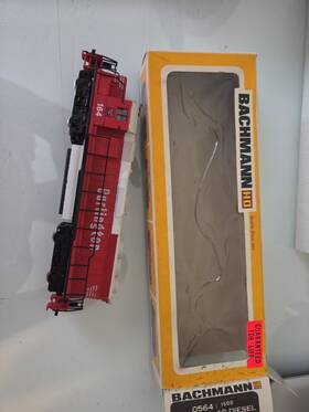 Gp-40 Bachmann 0575 1500 Ho Scale Inch Emd Diesel Burlington Rail #0564 Num 164