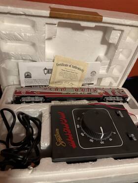 14-291118-003 Bachmann Hawthorne Village Indiana Hoosiers Slam Dunk Done Car And Bachman Spectrum With Coa