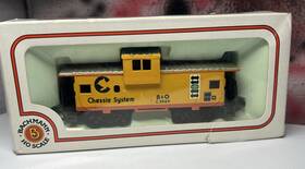43-1007-09 Bachmann Bachman Ho Scale Chessie System Wide Vision Caboose B&o C-3969