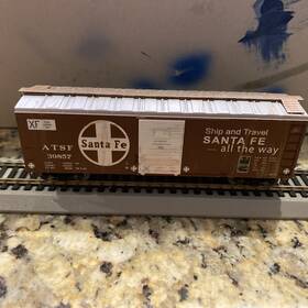 Bow41300 Bowser Ho Scale 42735 Santa Fe Atsf 39857 40ft Single-door Steel Boxcar Weathered
