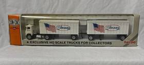 0004-001026 Con-cor Cabover With Double Trailers Riteway Ho Scale
