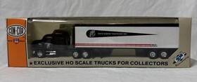 0004-001051 Con-cor Mack Semi With 45 Rivet Trailer Dick Simon Truck Ho Scale