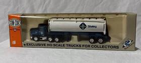 0004-001058 Con-cor Mack Tractor Valenga Trailer Staley Ho Scale