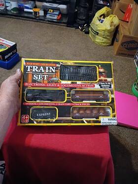 Dolgen 430000987016 Train Set - With Light 14 Track Piece 4 Cars Battery Operated Open Box Vintage