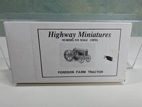 360-218 Highway Miniatures Ho Scale Fordson Farm Tractor Kit