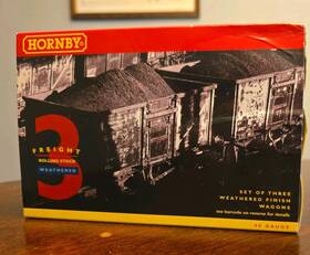 R-6153 Hornby R6153 Pack Of 3 V Tankers In Br Grey Weathered Brand New