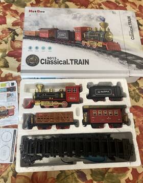 X002ijl2sv Hot Bee 9015 Classical Train Set Toy With Smoke Light And Voice Works