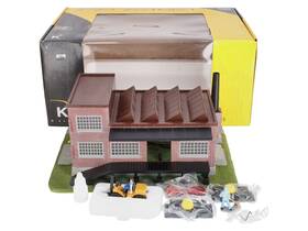 K-42403 K-line 040369290056 O Gauge Retro Manufacturing Building Ex/box