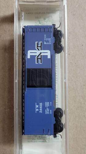 74400 Kadee Micro-trains 20300 B&m 40ft Boxcar #74400 Boston And Maine