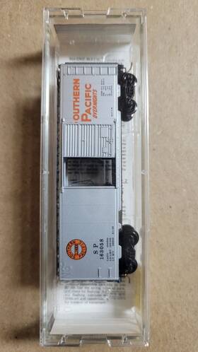 163058 Kadee Micro-trains 20760 Southern Pacific Overnights 40ft Boxcar #163058