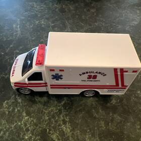 5259 Kintoy New White Ambulance Vol Fire Dept. Approximately 1/43 Scale