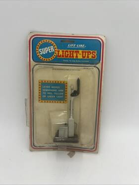 01231 Life-like O Gauge Lifelike Semaphores Super Light Ups. 01231. Vintage