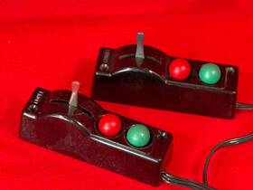 022c-1 Lionel Original Pair Of O Ga Switch Controllers In C8-9 Condition