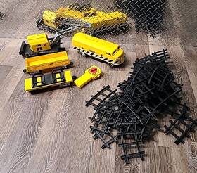 Lionel 023922039798 Battery-operated Construction Toy Train Set With Locomotive Cars