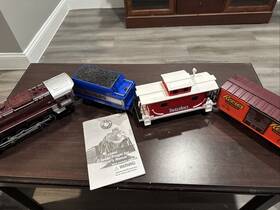 7-11352 Lionel 023922113528 Hersheys Battery Operated Freight G-gauge Train Set And Tracks