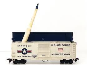 0365 Lionel Ho Scale #0365 Minuteman Missile Launching Box Car