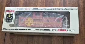 999014 Lionel 0704-1 Atlas O Gauge Train Caboose Car Santa Fe In Box