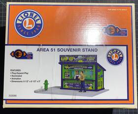 2029280 Lionel Area 51 Souvenir Stand O Gauge Accessory With Lights And Animation