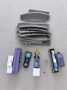2223010 Lionel World 50th Anniversary Disney Train Set With Tracks And Remote As-is