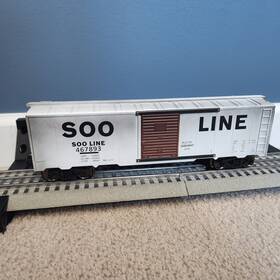 297-0711 Lionel Menards Soo Line Box Car Sequentially Numbered 2014