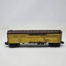 6-15888 Lionel 2012 Fruit Growers Express Reefer Boxcar 92215 In Box