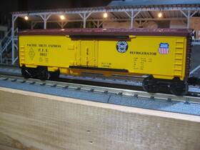 6-9811 Lionel Union Pacific Reefer # Pfe 9811 Buy It Now Listing