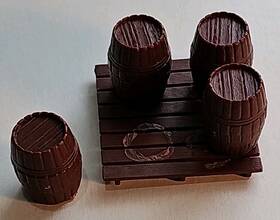 Lionel 6472-132 Postwar O Gauge 3/4 Inch Barrels 4 Pallet Freight Load Original