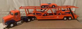Lionel 738770000134 2003 Lionelville Auto Transport Truck With Corvettes - Repair/parts Only