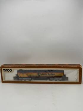 1102 Mantua Tyco 243c Ho C&o Chessie System Diesel Locomotive In Box