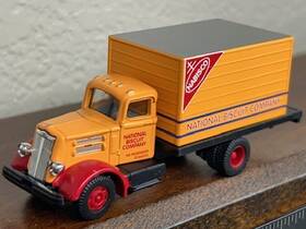 30442 Mini Metals Nabisco Delivery Truck - Single Axle Highly Detailed Ho Scale Store Display
