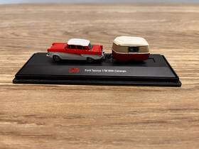 06008 Model Collection Ho #06008 Red And White Ford Taunus 17m With Matching Caravan