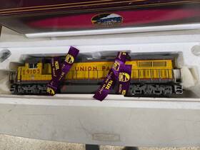 20-2643-1 Mth O Scale Union Pacific Dash 8-40c Narrow Nose Diesel Ps.2 With Box