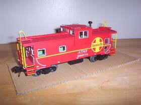 20-91312 Mth Train Premier #20-91312 Santa Fe Car #999718 Extended Vision Caboose
