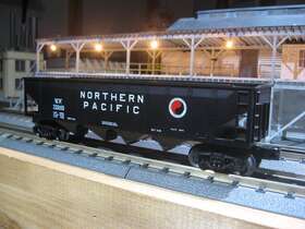 30-7512 Mth Rail King Northern Pacific 4-bay Hopper # Np 70245 Buy It Now