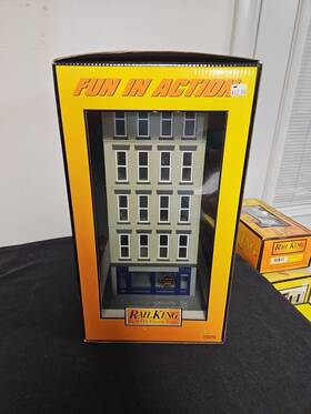 30-90237 Mth 658081238005 Rail King O Gauge Frederick Avenue 5-story Hotel With Blinking Sign